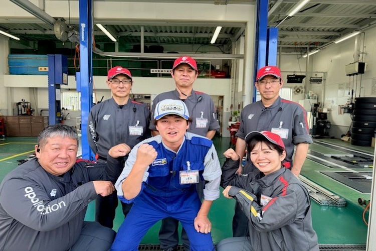 車検屋 緑井SSの写真