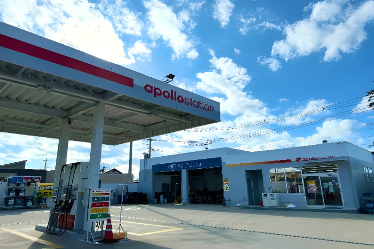 らくらく安心車検 　セルフ友部SSの写真
